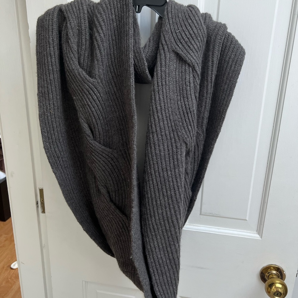 Infinity Scarf - Picture 10 of 10